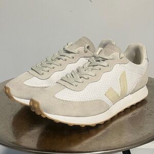 Veja Rio Branco Sneakers